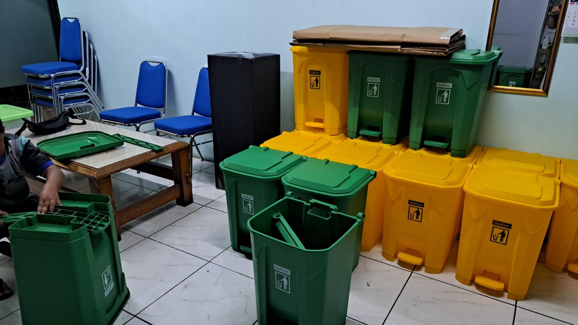 Tempat Sampah Injak 50 Liter - Gambar 3