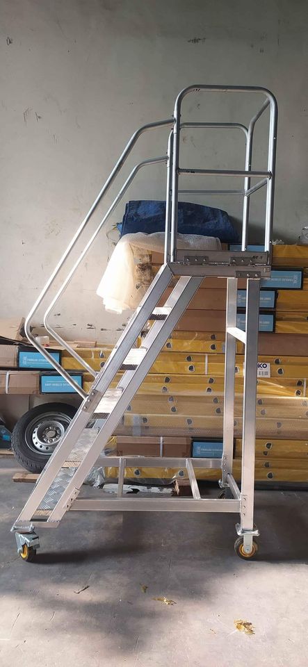 Tangga dorong Rolling Ladders Mobile stairs 2 meter - Gambar 7